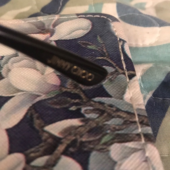 Jimmy Choo - Picture 3 of 6